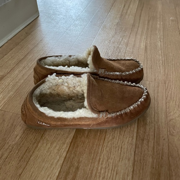 Slippers - Picture 1 of 1